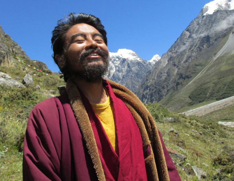Maestro budista pasa 4 años vagando y meditando en cuevas y calles: esto es lo que aprendió